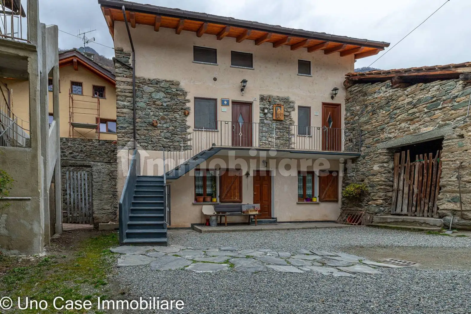 Appartamento in vendita a Issogne