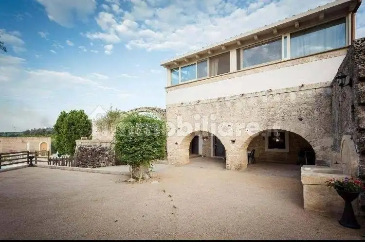 Casa indipendente in affitto a Lentini