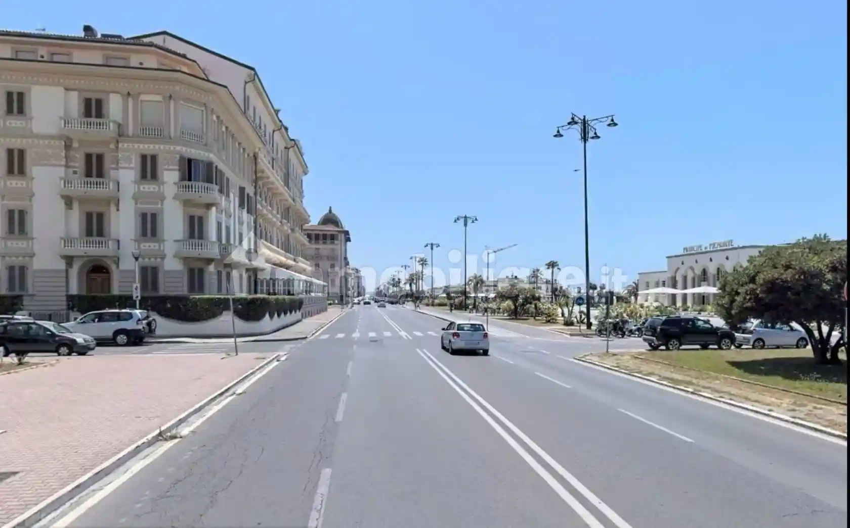 Appartamento in vendita a Viareggio