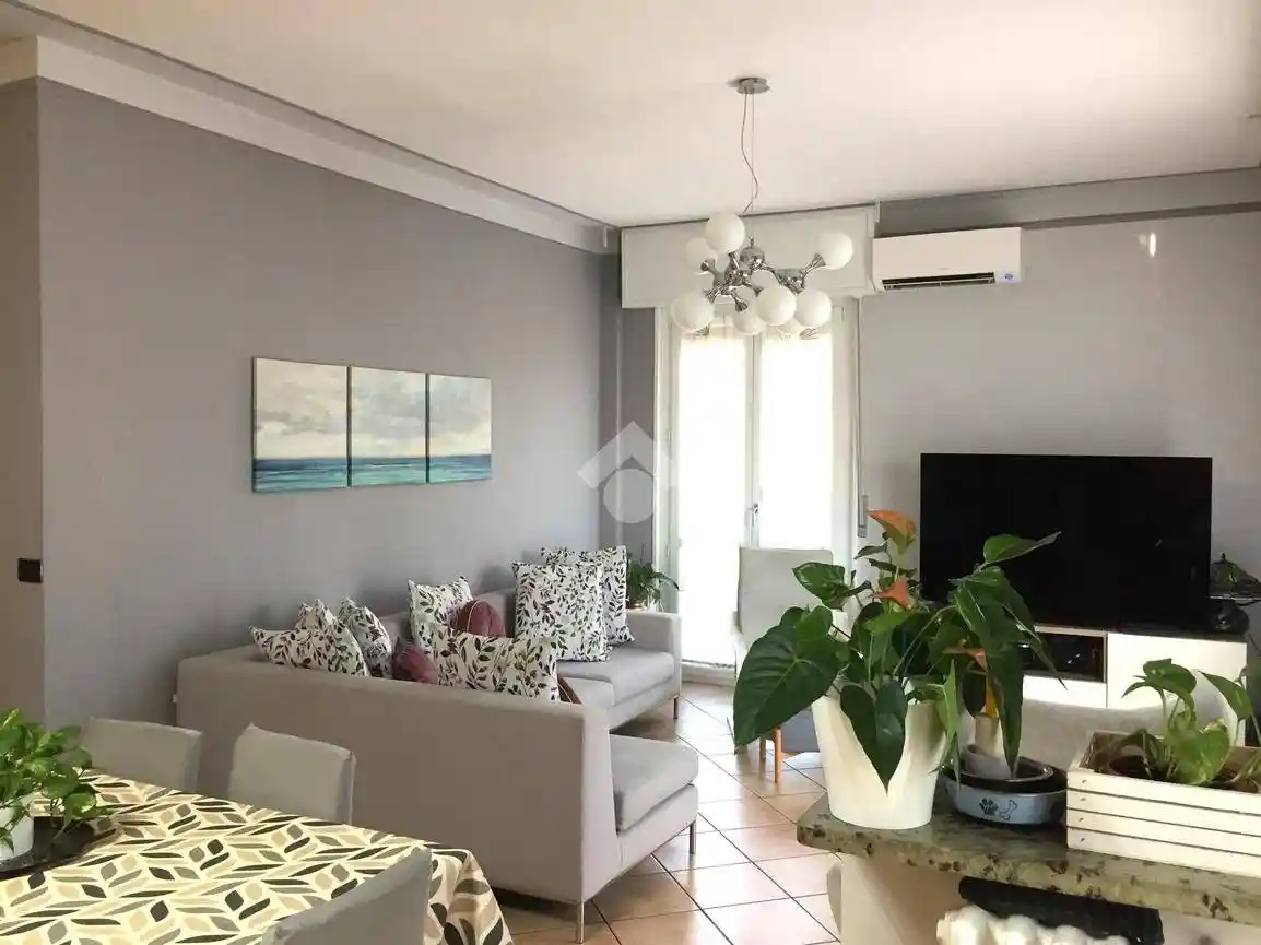 Appartamento in vendita a Parma