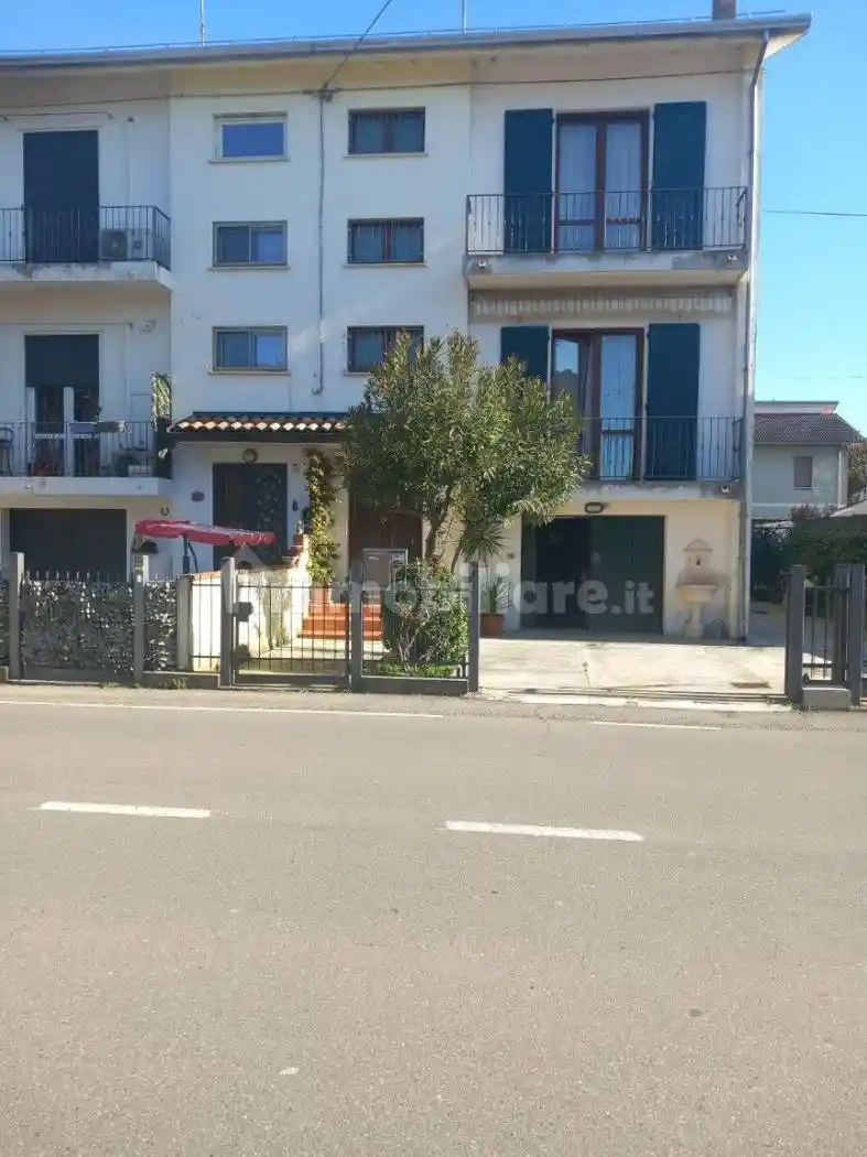 Casa indipendente in vendita a Fontanellato