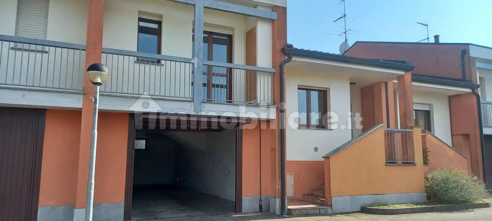 Villetta a schiera in vendita a Oleggio