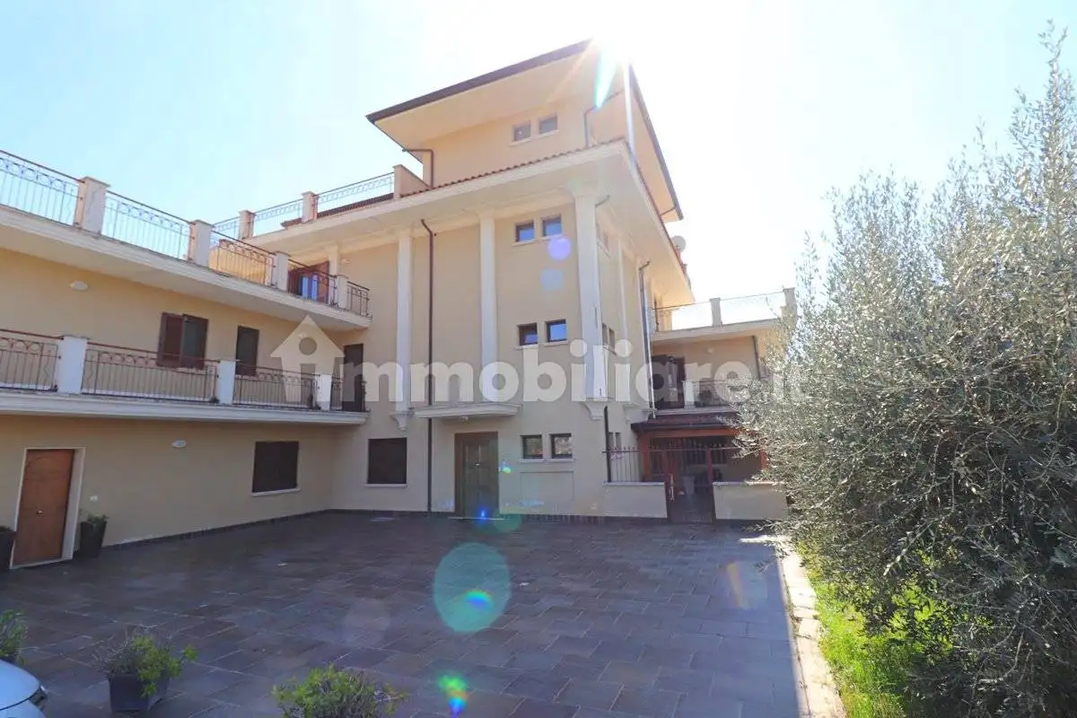 Appartamento in vendita a Broccostella