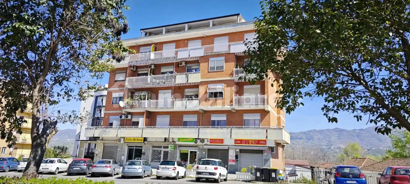 Trilocale via Alessandro Volta 14, Quattromiglia, Rende - foto 3