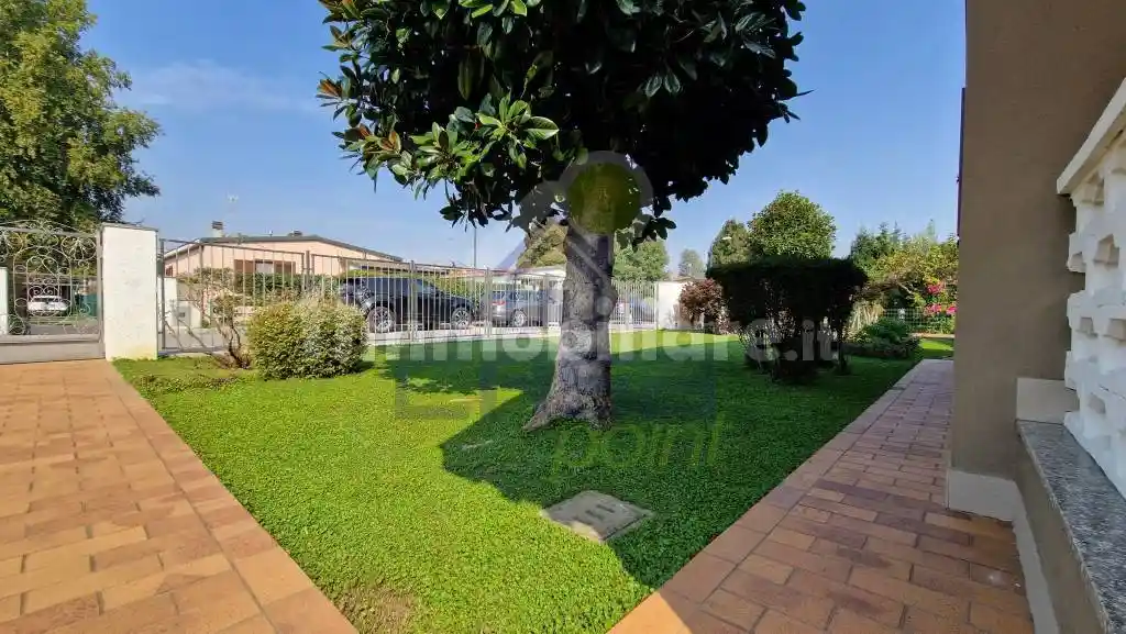 Villa unifamiliare via Volontari Del Sangue, Maristella, Cremona - foto 3