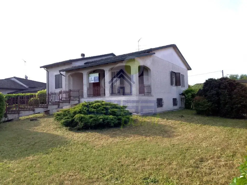 Villa in vendita a Canneto sull'Oglio