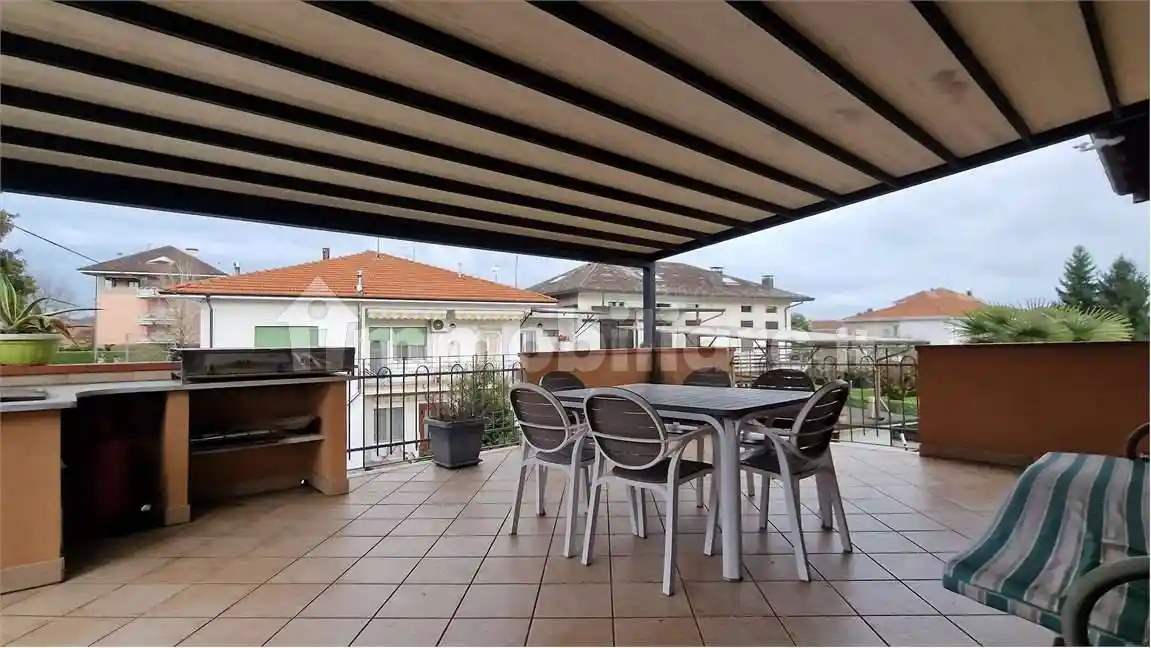 Villa in vendita a Borgomanero