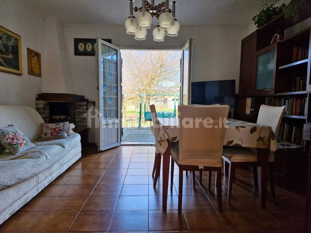 Villa a schiera via Cremona, Centro, Masi Torello - foto 3