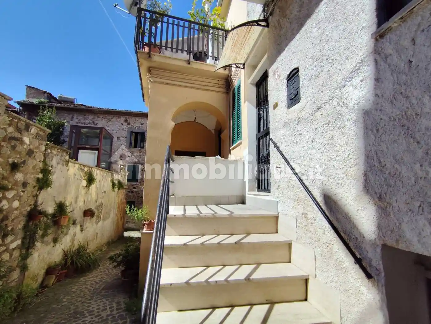 Appartamento in vendita a Giuliano di Roma