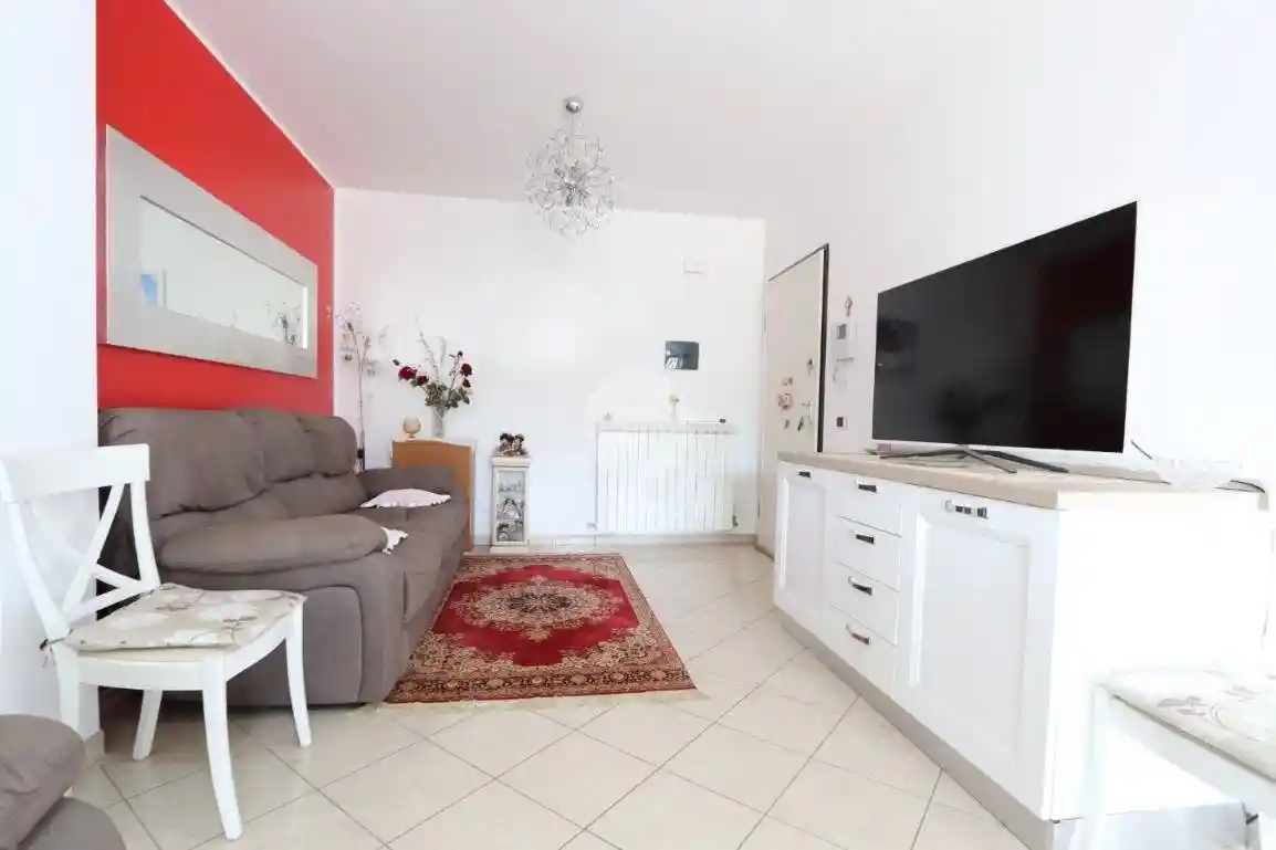 Trilocale via Legnano 16, Centro, Alba Adriatica - foto 4