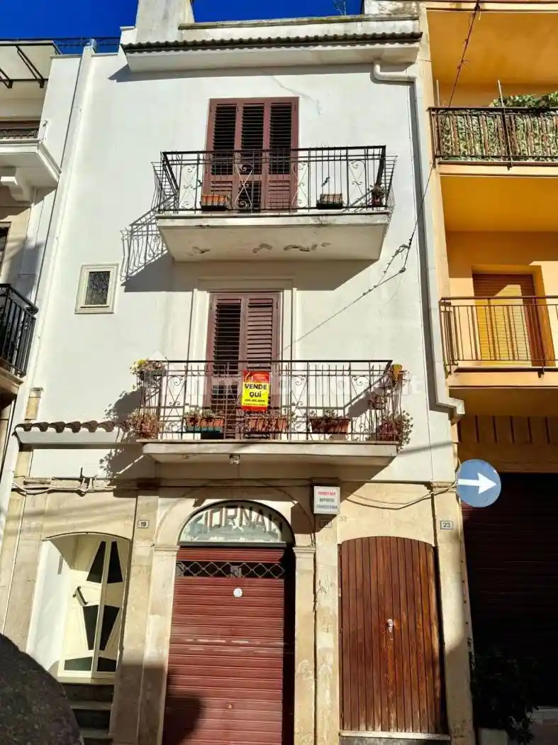 Casa indipendente in vendita a Cassano delle Murge