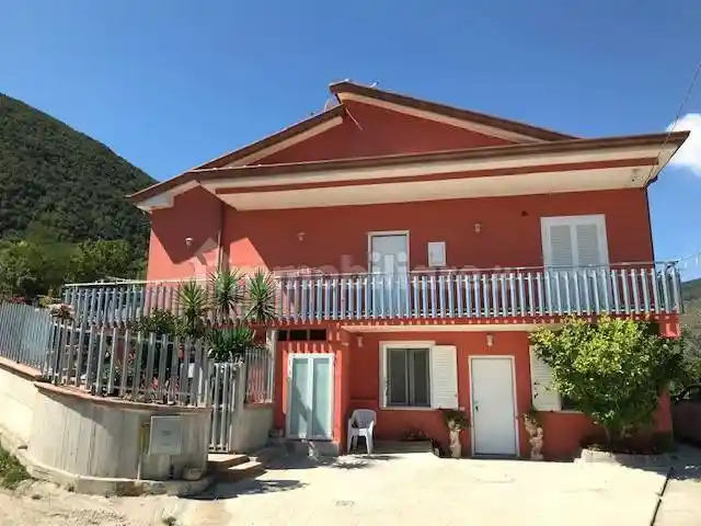 Villa in vendita a Ceccano