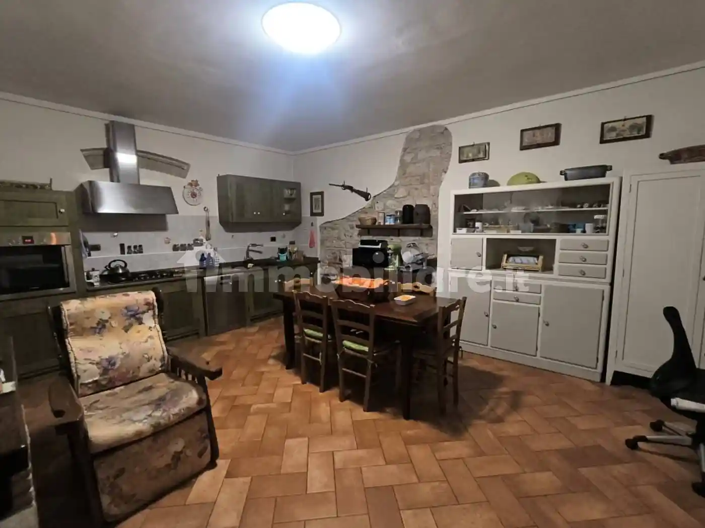 Casa indipendente in vendita a Foligno