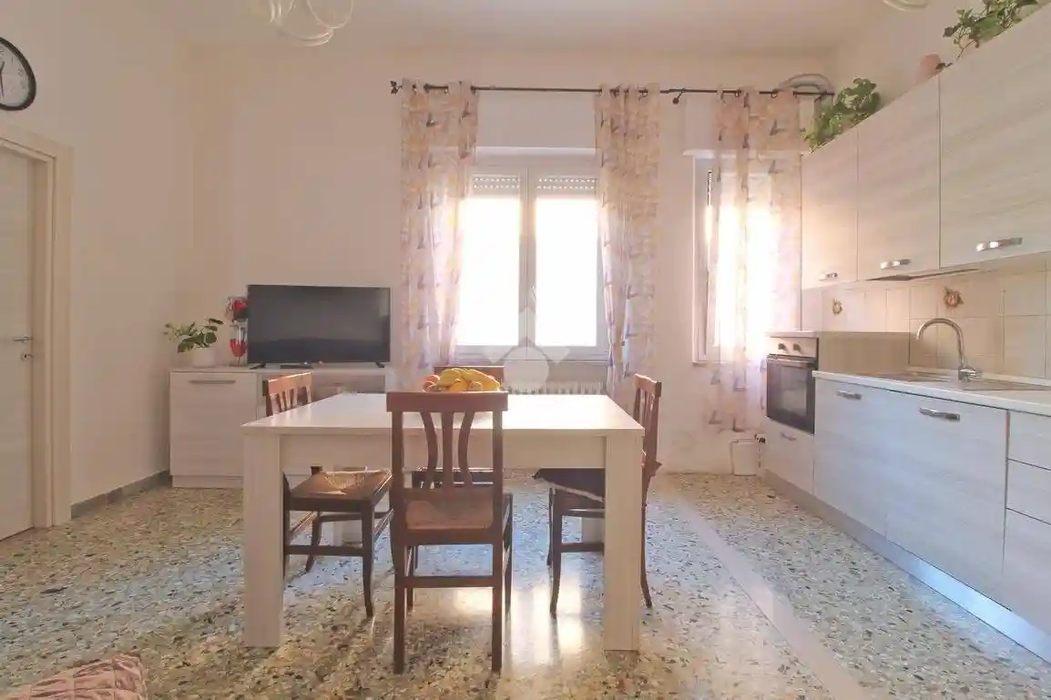 Quadrilocale via Raffaello Sanzio 22, Centro, Giulianova - foto 3