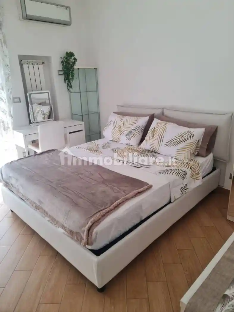 Appartamento in affitto a Napoli