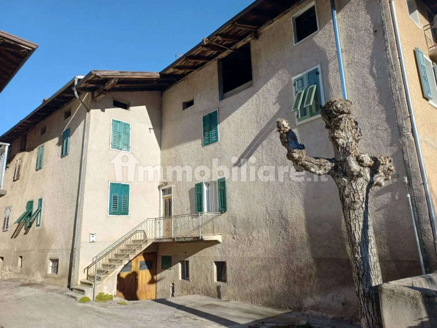 Casa indipendente in vendita a Contà