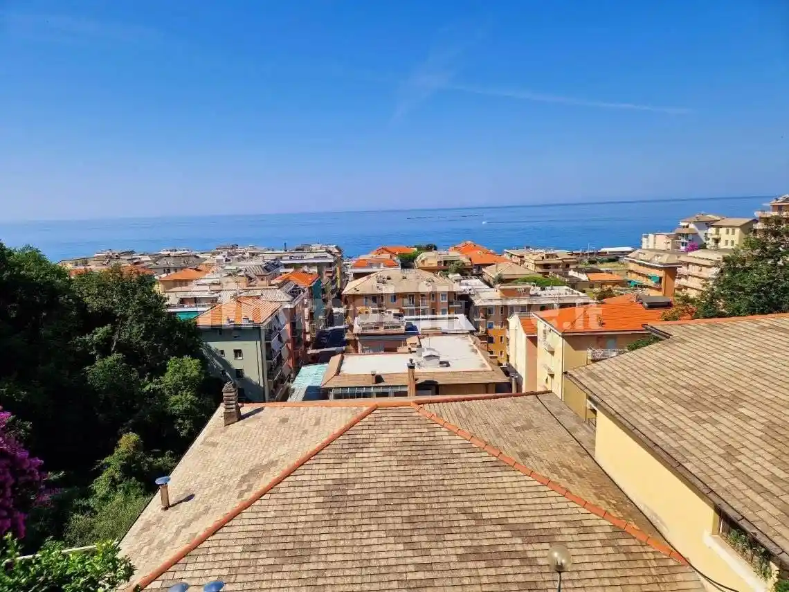 Appartamento in vendita a Lavagna