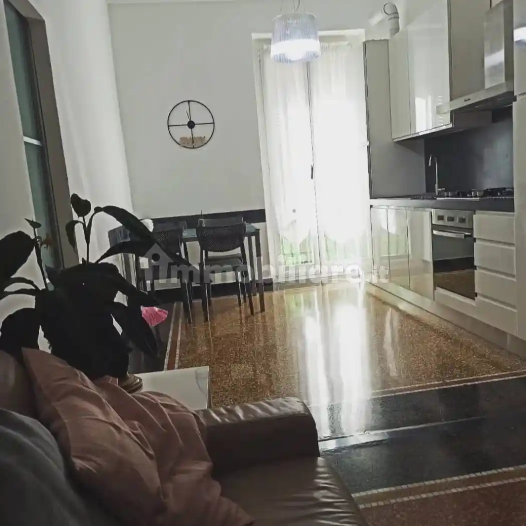 Appartamento in vendita a Genova