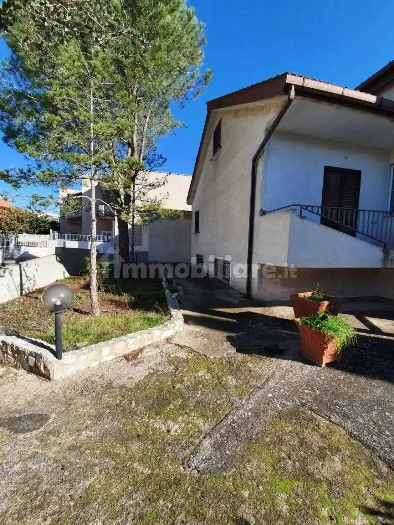 Villa in affitto a Crispiano