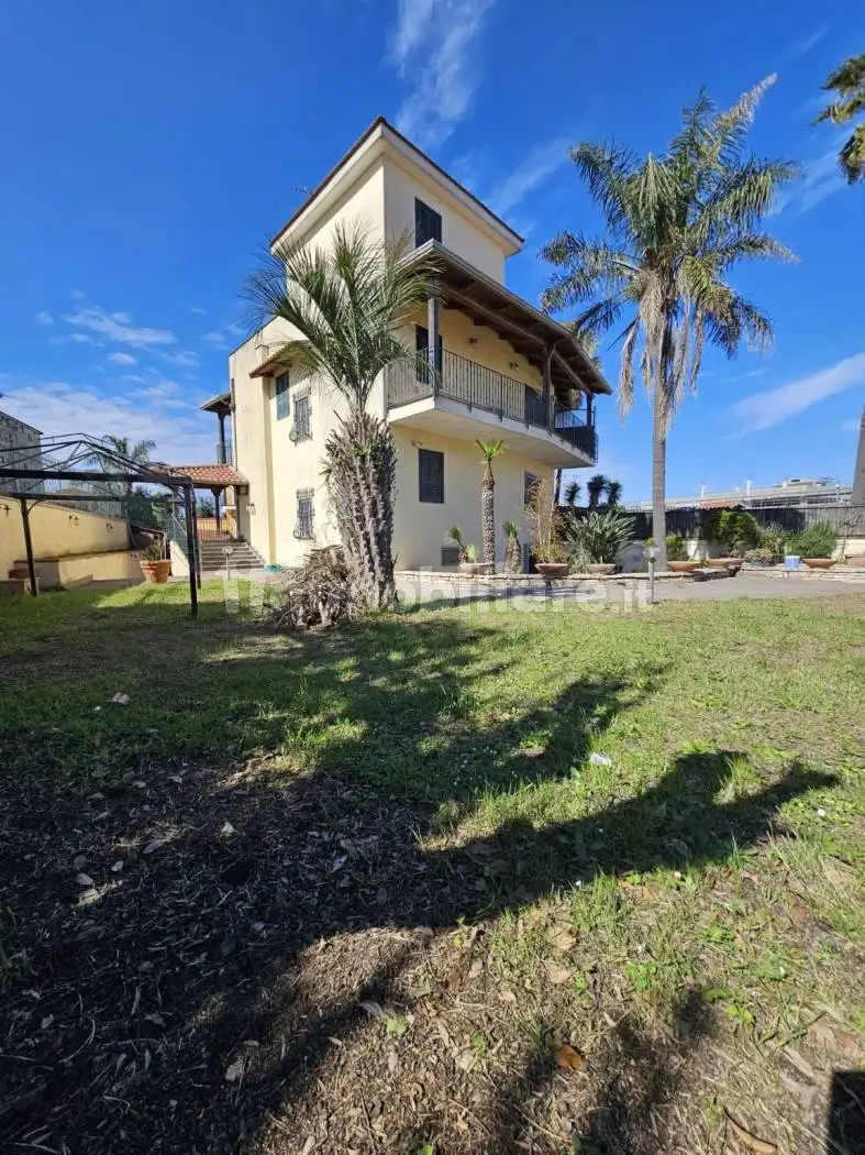 Villa in vendita a Aversa