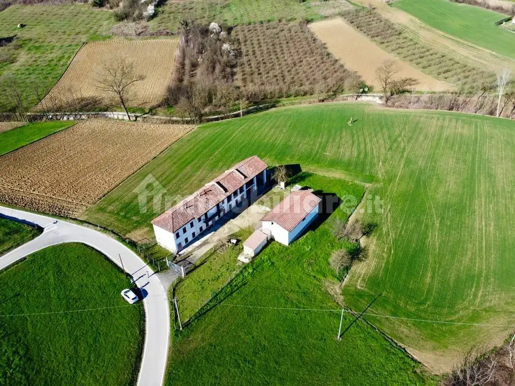 Rustico - Casale in vendita a Revigliasco d'Asti