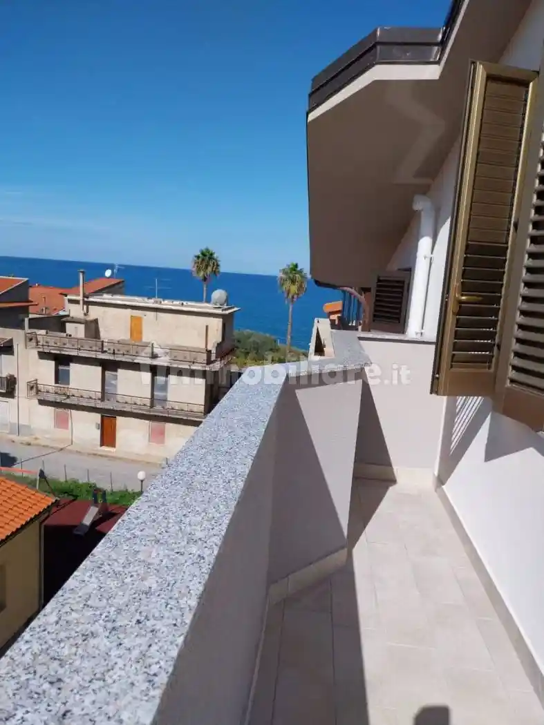 Appartamento in vendita a Acquedolci