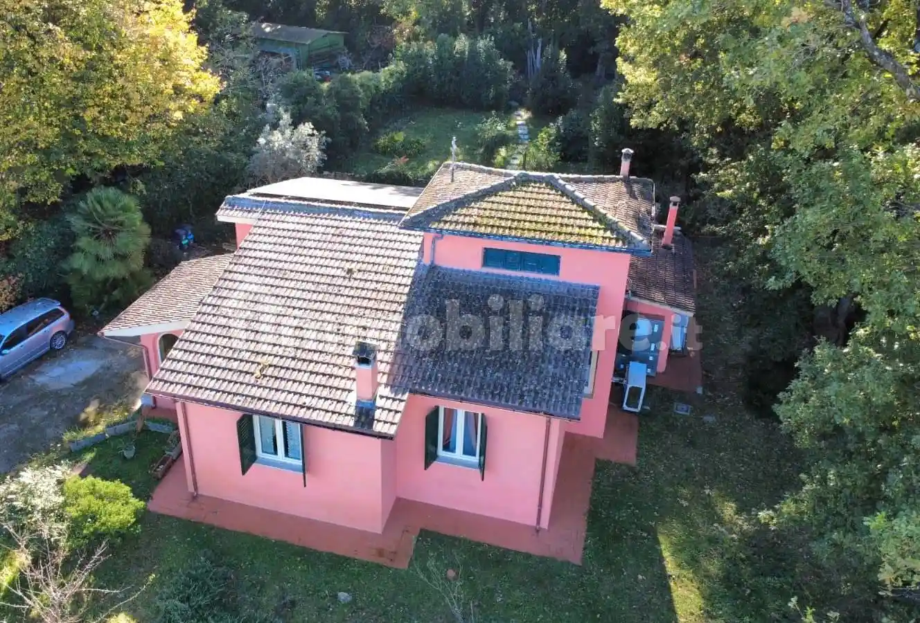 Villa in vendita a Sutri