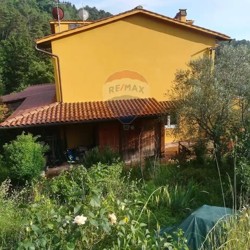 Appartamento in vendita a Reggello