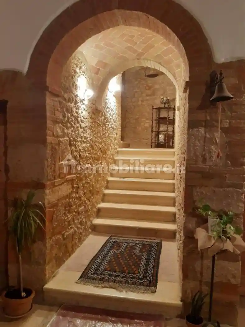 Rustico - Casale in vendita a Monteriggioni