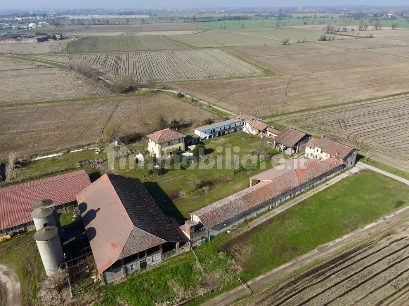 Rustico - Casale in vendita a Gaggiano