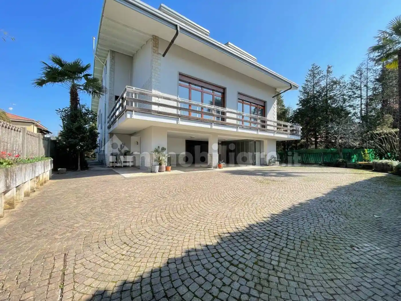 Villa in vendita a Cairate