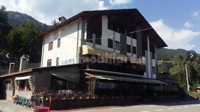 Palazzo - Edificio in vendita a Aosta