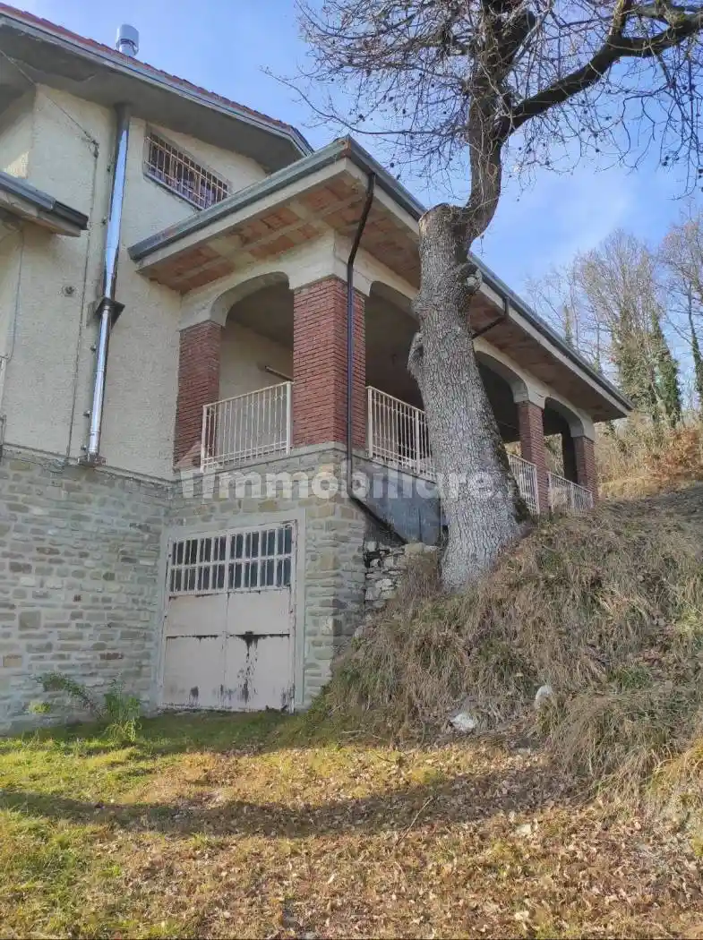 Villa in vendita a Ferriere