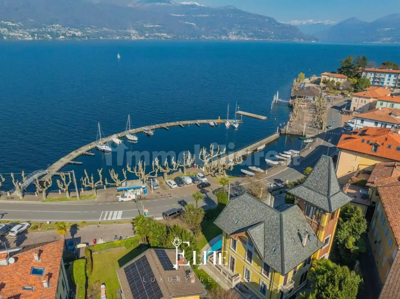 Villa in vendita a Porto Valtravaglia