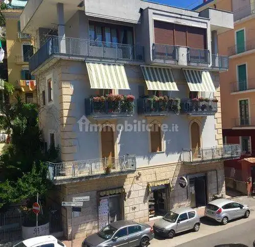 Appartamento in vendita a Salerno