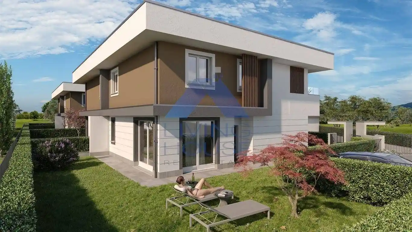 Villa in vendita a Correzzana