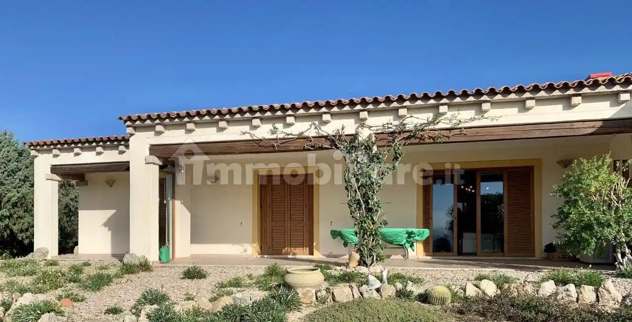 Villa in vendita a Telti