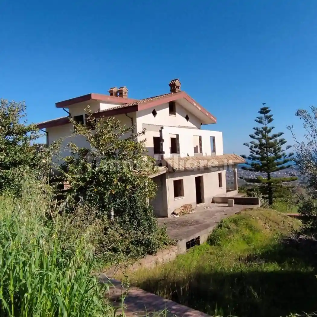 Villa in vendita a Formia