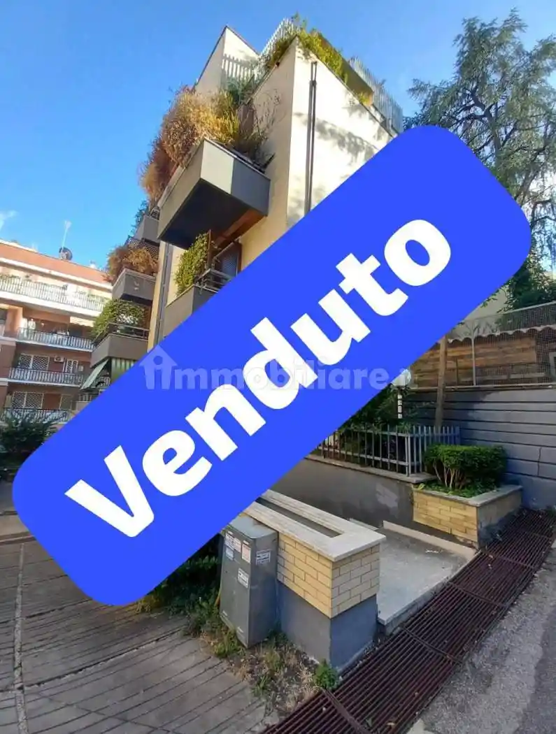 Appartamento in vendita a Roma