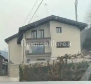 Casa indipendente in vendita a Breno