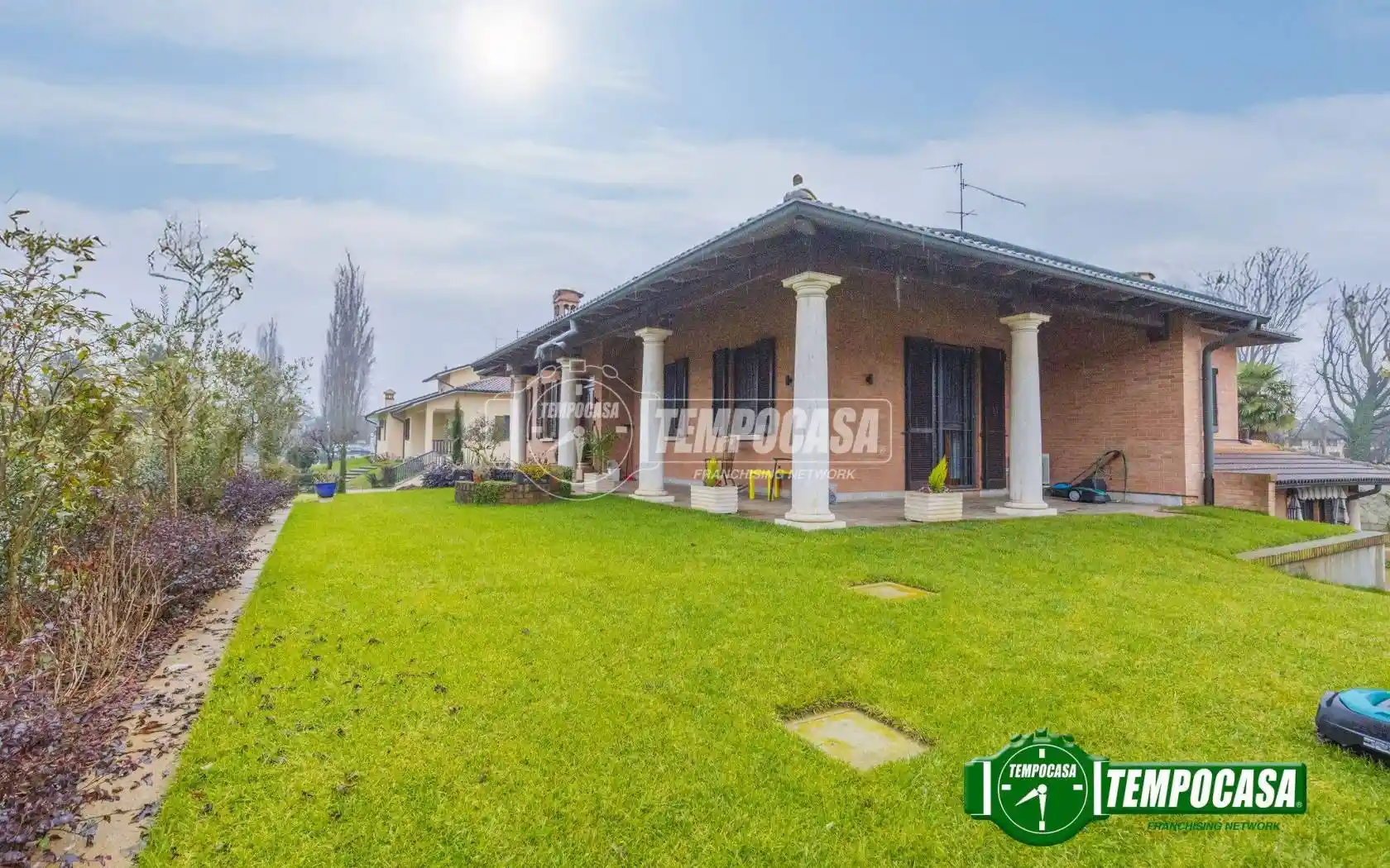 Villa in vendita a Lacchiarella