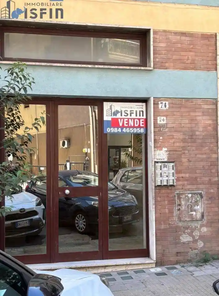 Trilocale via Nicola Serra 74, Centro, Cosenza - foto 2