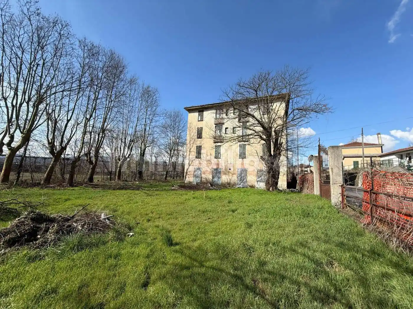Casa indipendente in vendita a Cairo Montenotte