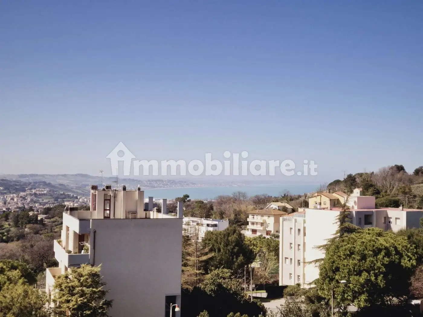 Appartamento in vendita a Ancona