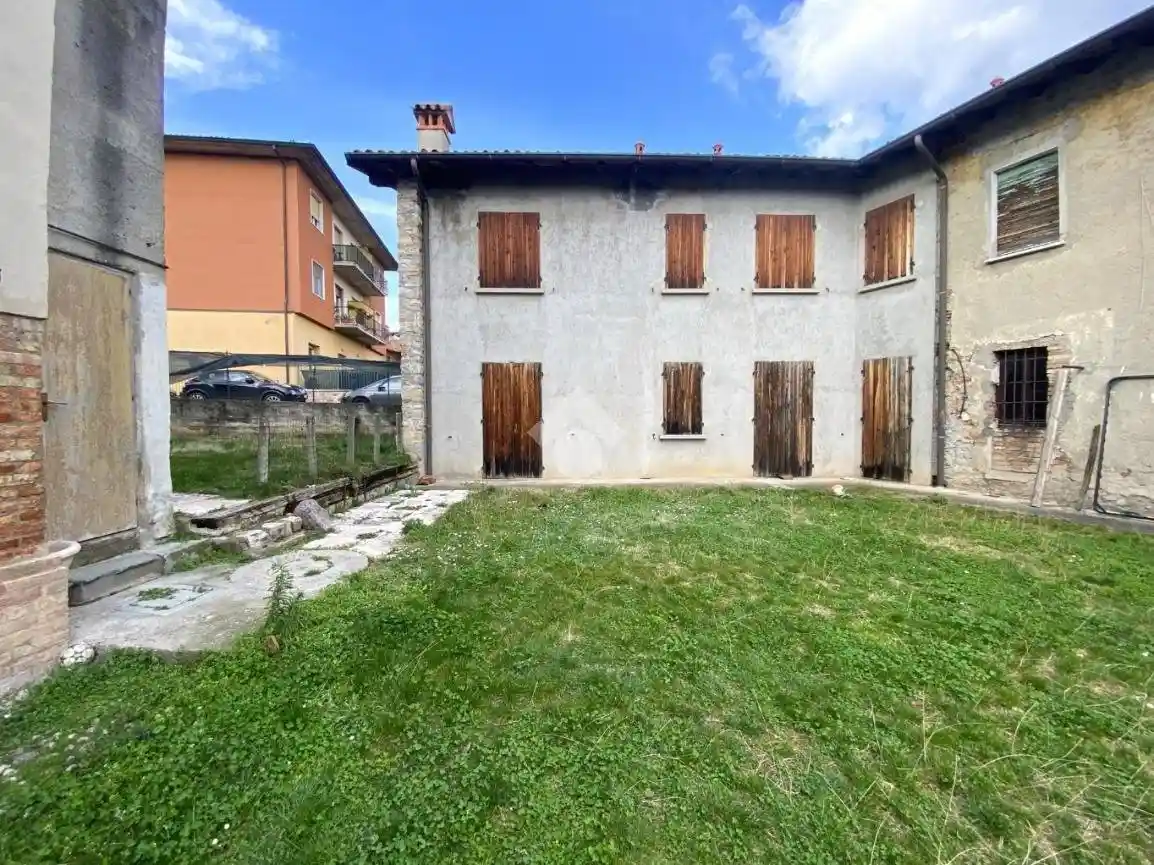 Rustico - Casale in vendita a Corte Franca