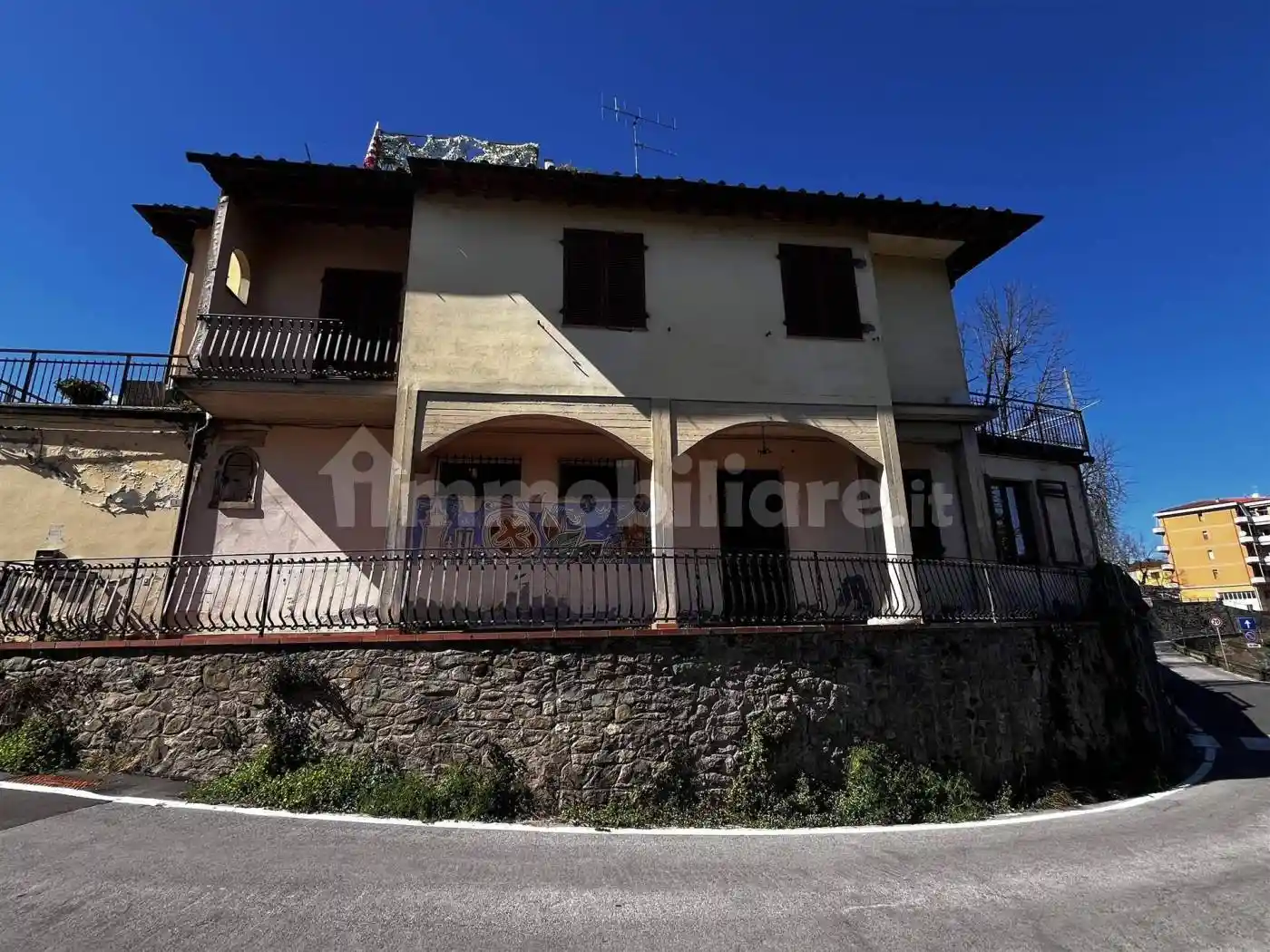 Casa indipendente in vendita a Cavriglia