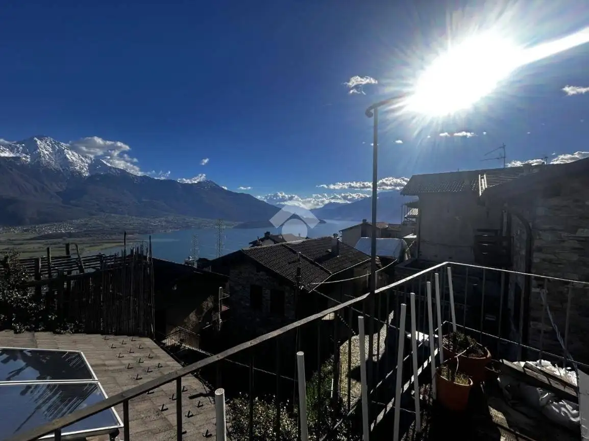 Rustico - Casale in vendita a Montemezzo