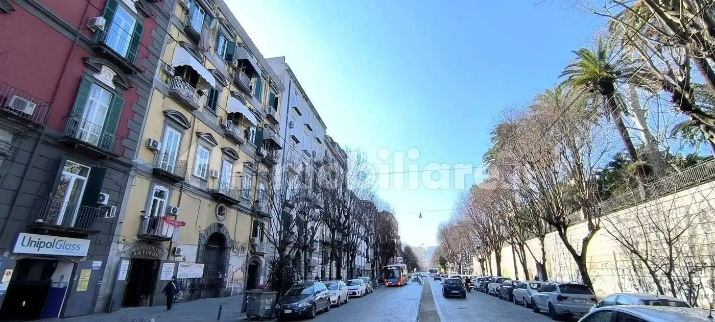 Appartamento in vendita a Napoli