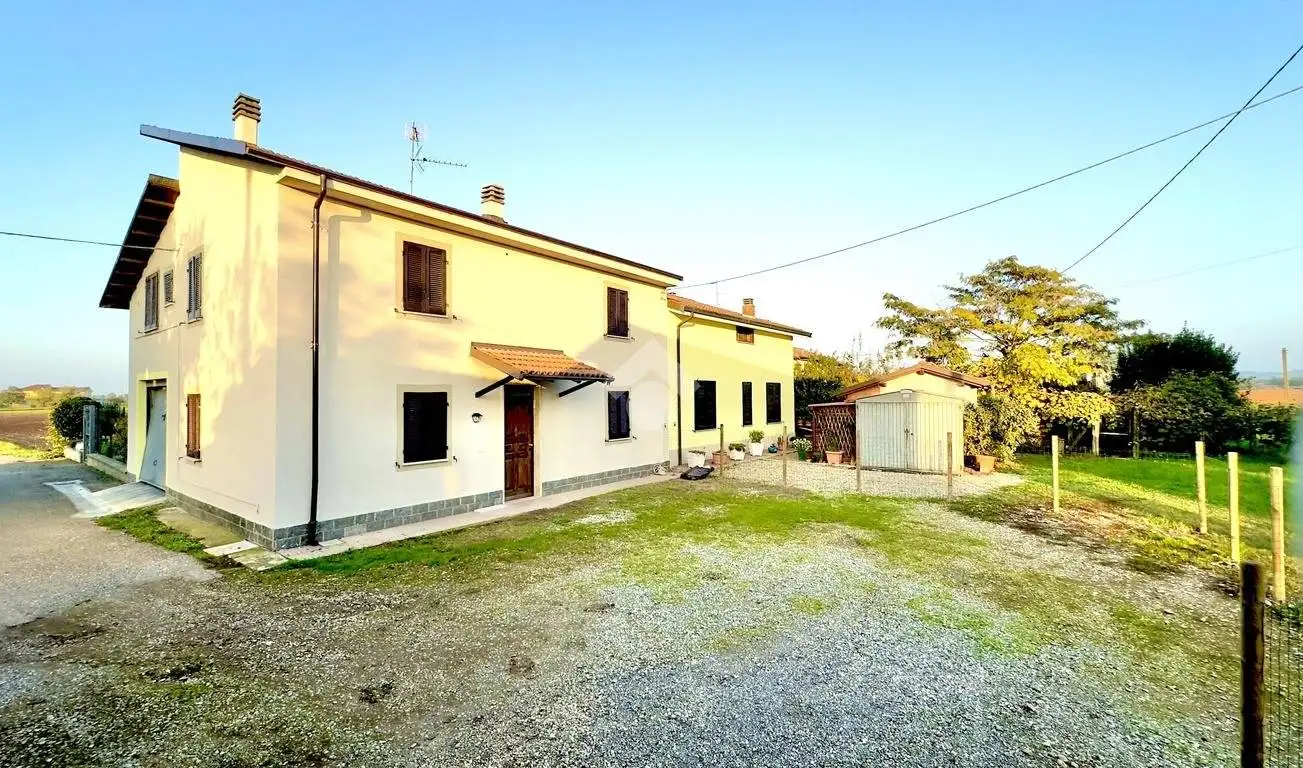 Casa indipendente in vendita a Tortona