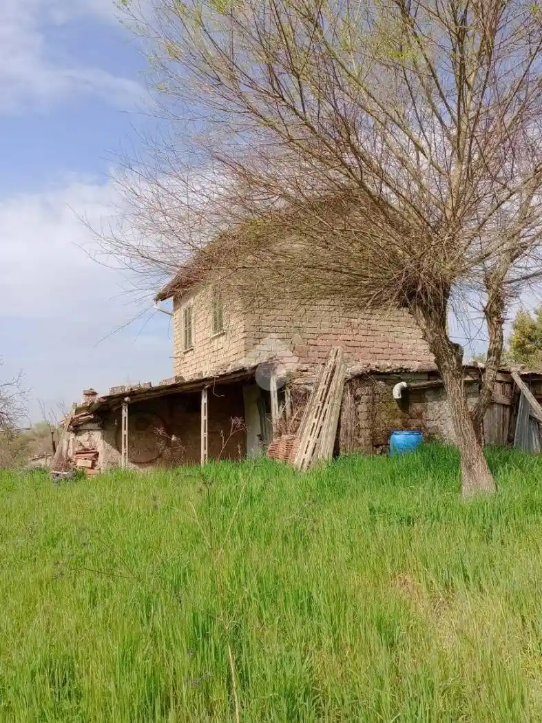 Casa indipendente in vendita a Olevano Romano